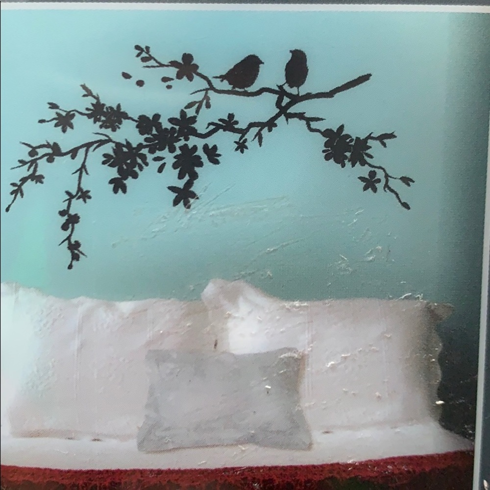 Wall decal love birds 22inx35in